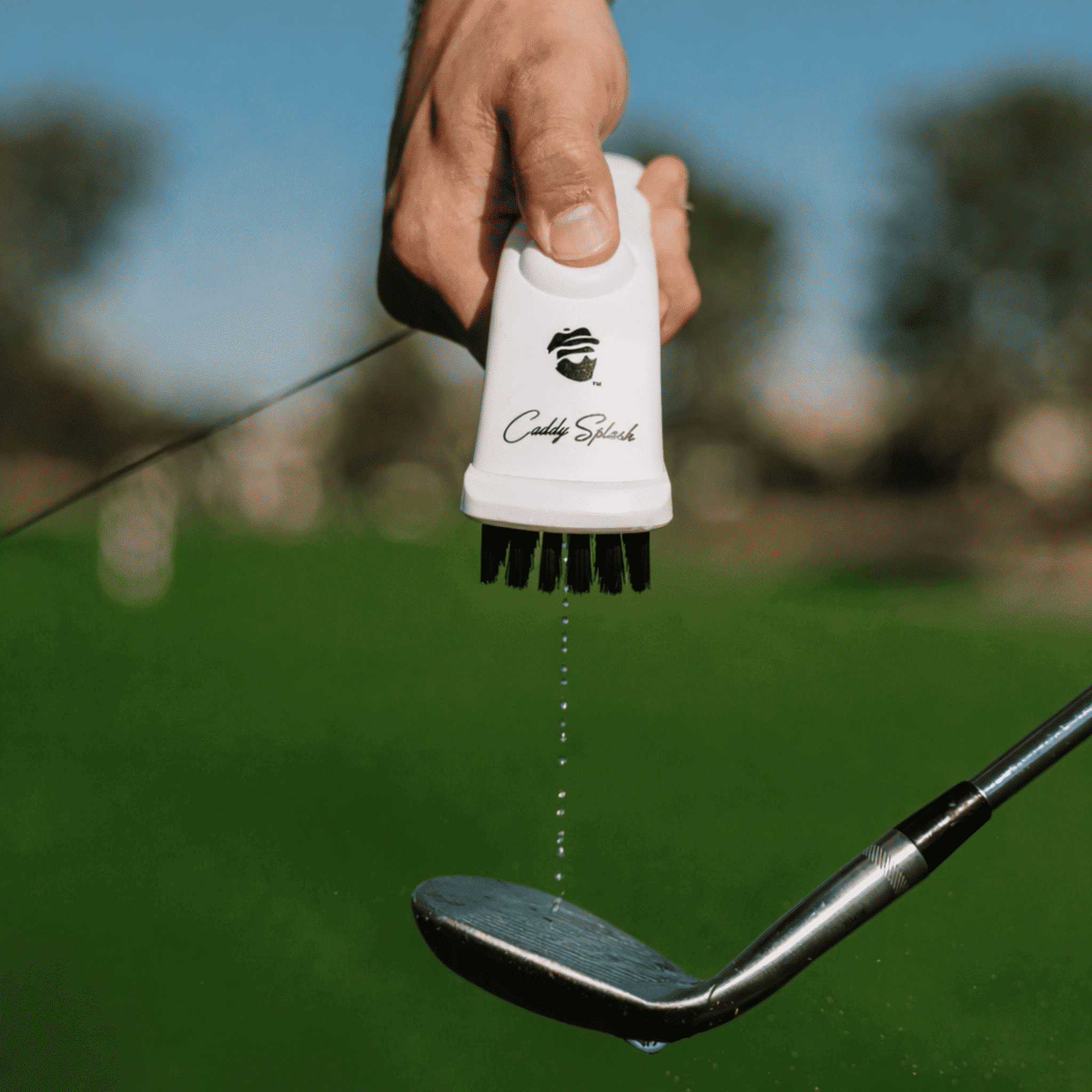 Golf Pocket Mag Towel - White + Ice White Golf Club Water Brush Pro Bundle