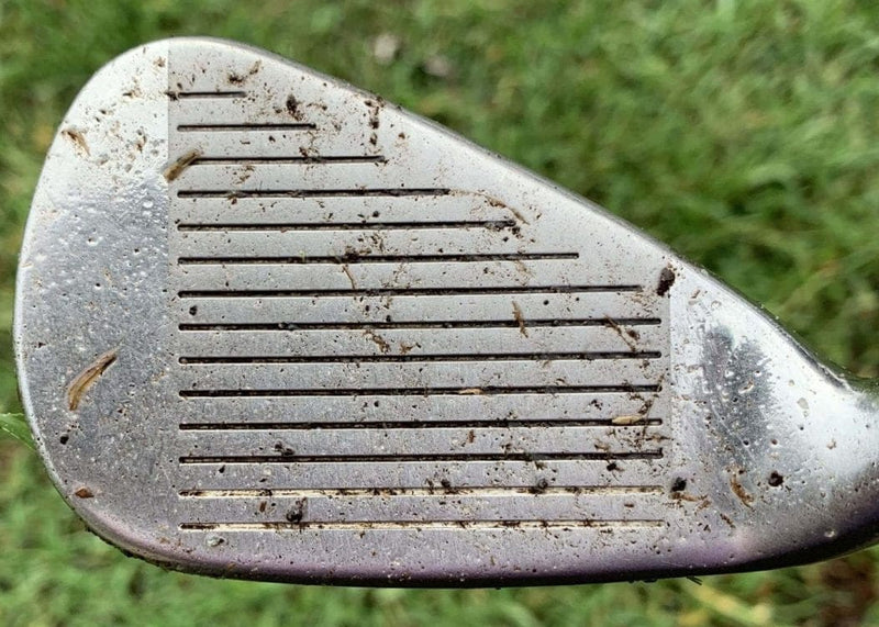Dirty golf club grooves