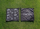 Front and back pocket mag golf towel 