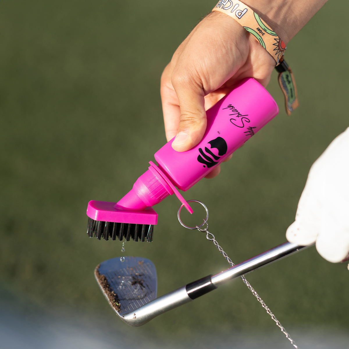 Original Golf Club Water Brush Cleaner - Pink